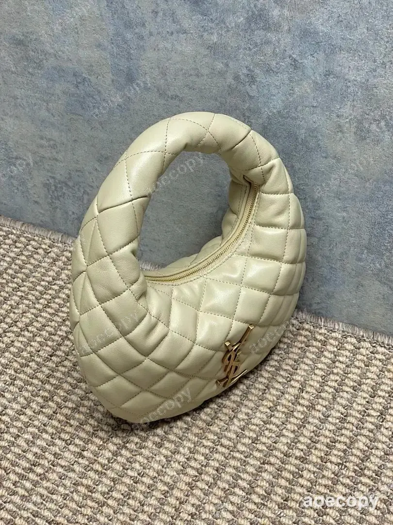 激安 サンローラン ショルダーバッグ 偽物 851689 No.0519