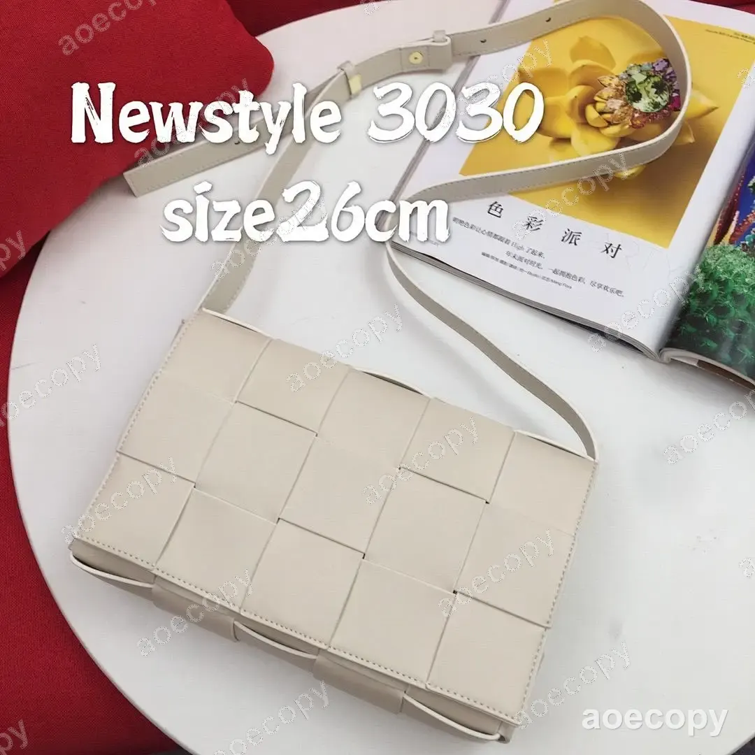 激安 バーバリー カセット バッグ N級品 CPG601280 No.0010
