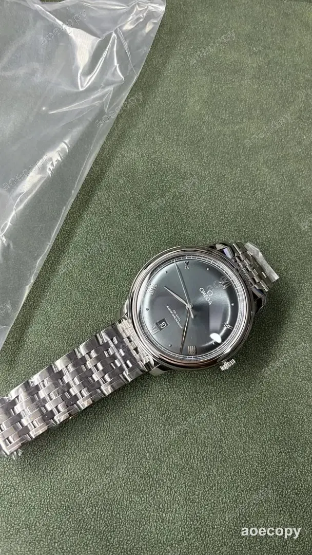人気モデル オメガ グリーン ウォッチ N級品 No.0126