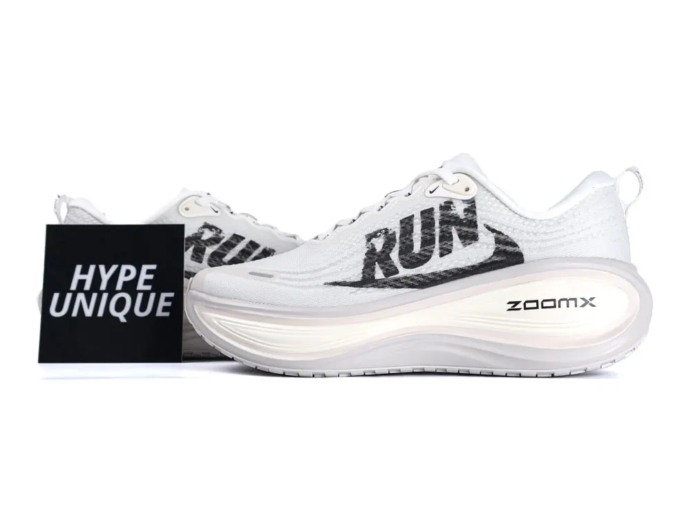 Vomero Plus Run “Reverse Swoosh”
