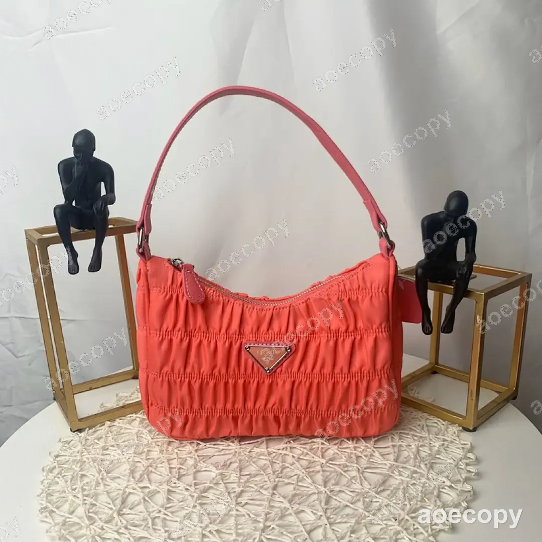 可愛い新作 プラダ バッグ 偽物 No.0504