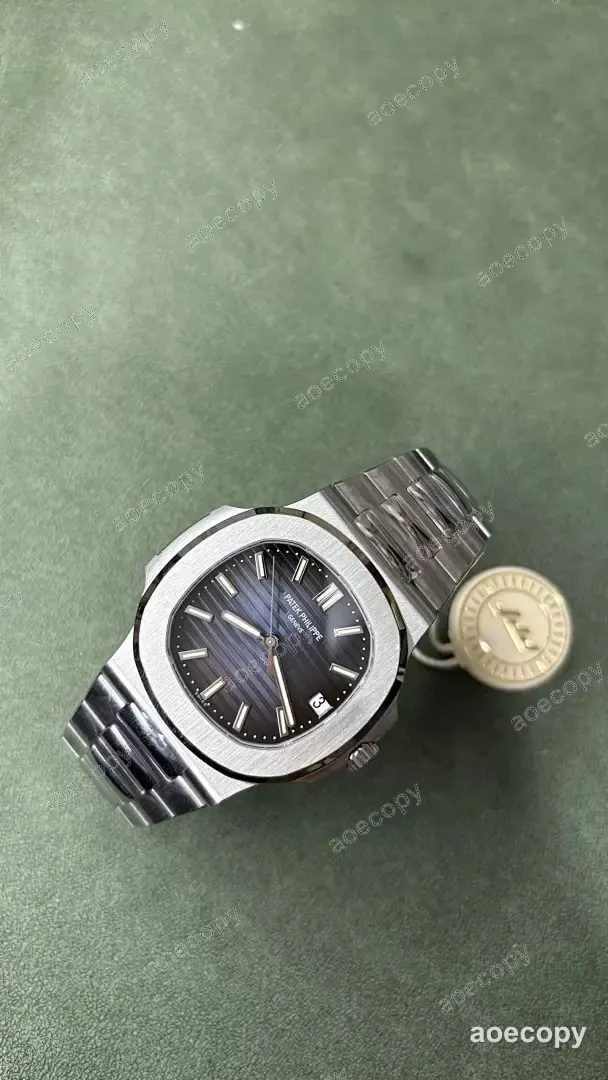 大人気★ パテック・フィリップ ノーチラス ブルー ウォッチ スーパーコピー 5711A No.0015