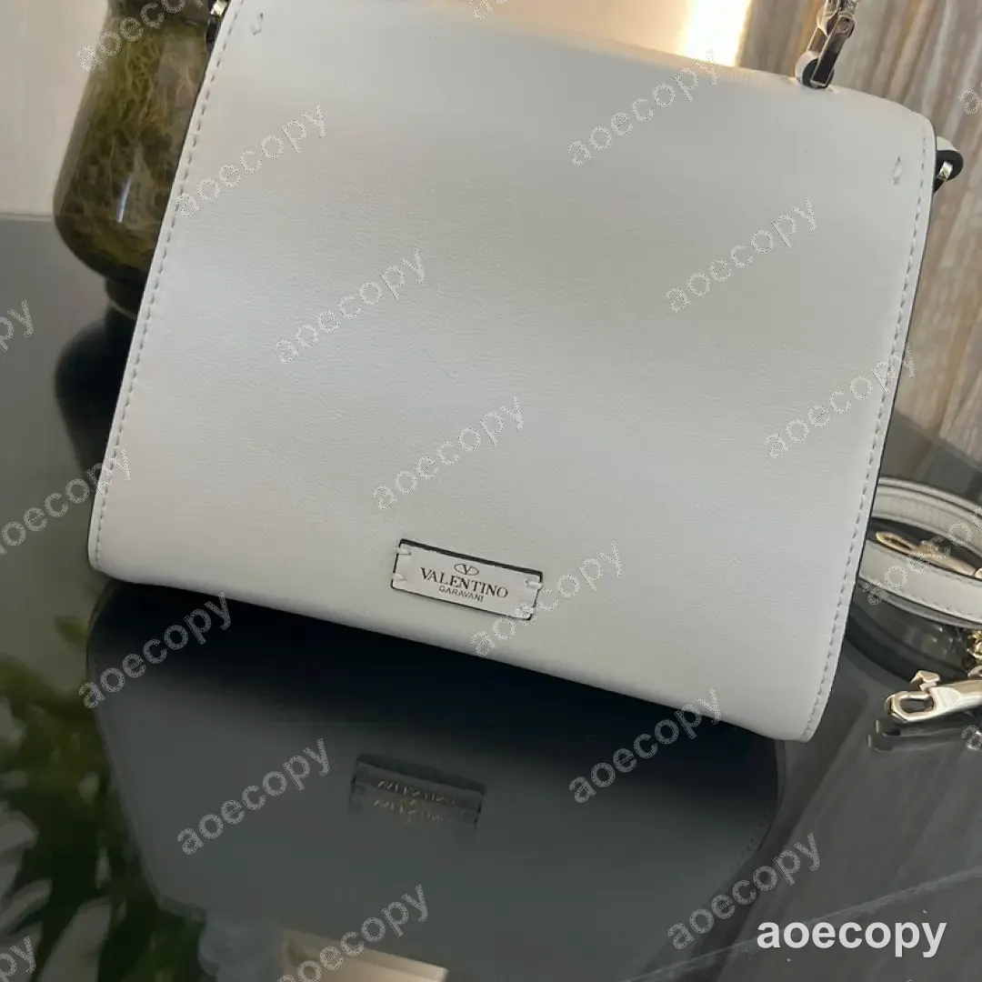 可愛い新作 ヴァレンティノ バッグ スーパーコピー 009773EA No.0308