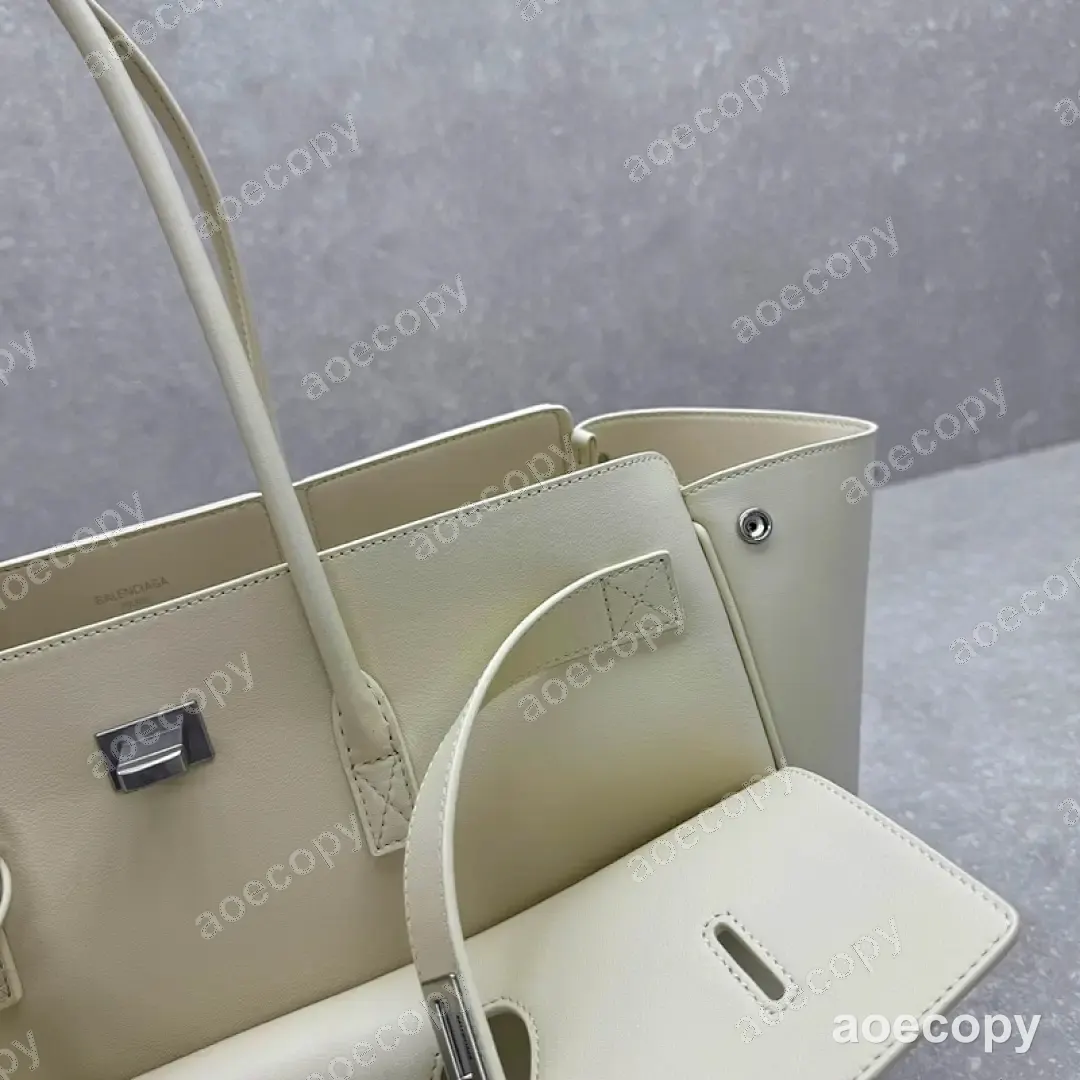 大人気★ バレンシアガ バッグ N級品 No.0133