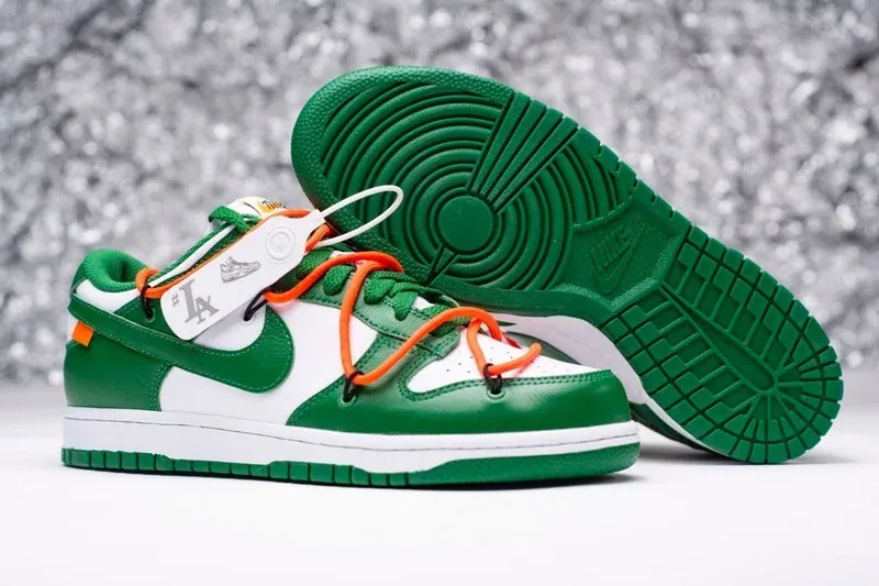 Dunk Low Off-White Pine Green