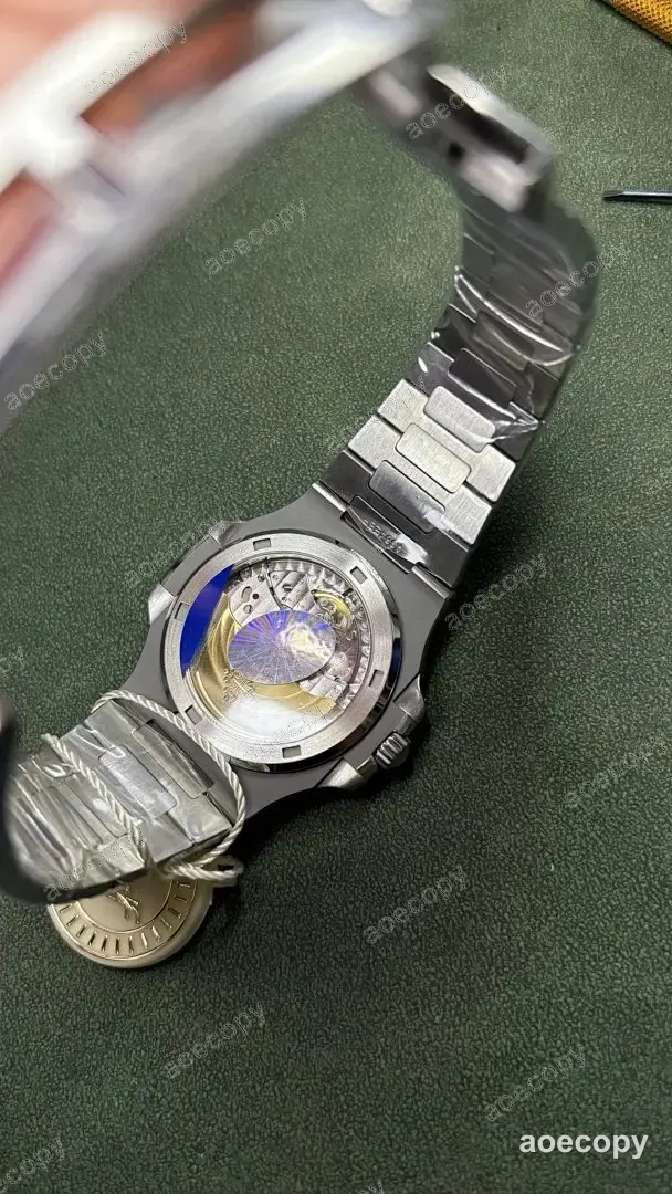 大人気★ パテック・フィリップ ノーチラス ブルー ウォッチ スーパーコピー 5711A No.0015