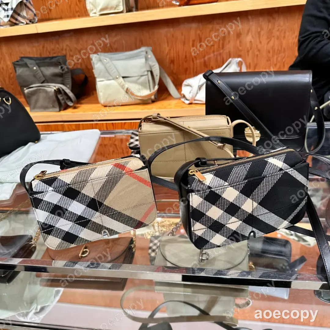 可愛い バーバリー バッグ N級品 0052607A No.0402