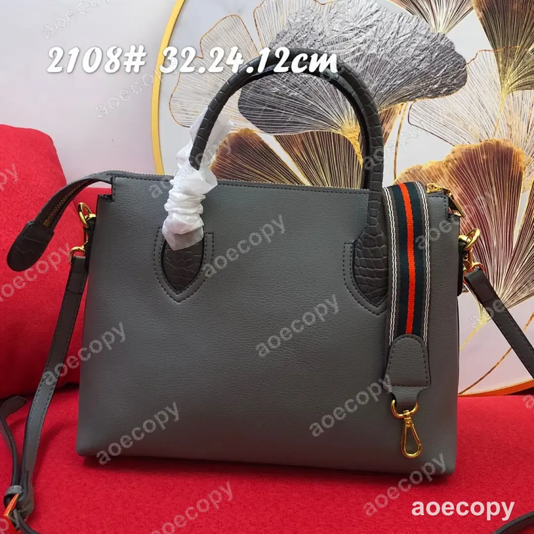 人気新作 プラダ バッグ N級品 DD2802850 No.0022
