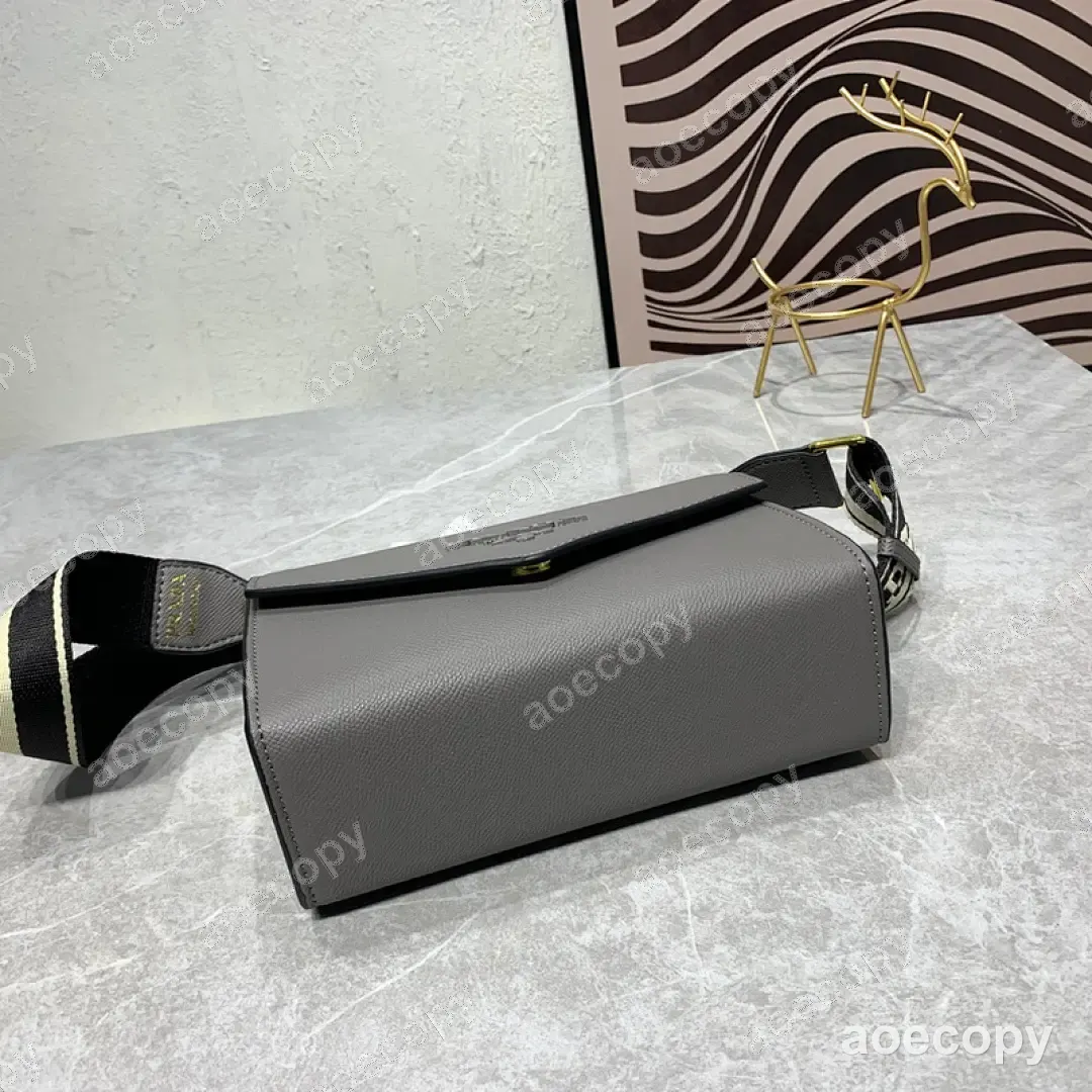 新作 プラダ バッグ N級品 DD2802450 No.0391