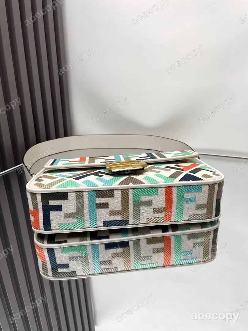 人気新作 フェンディ バッグ N級品 No.0022