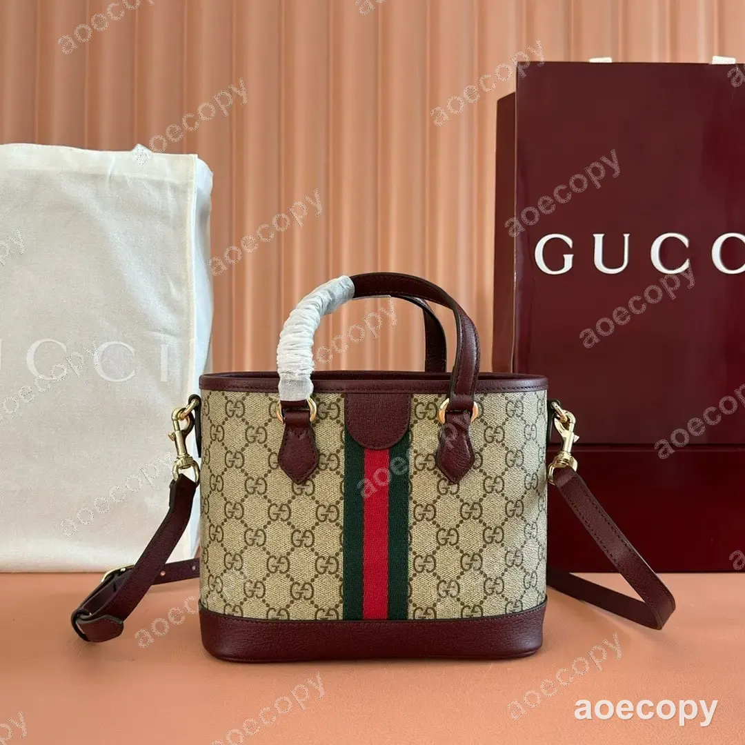 大人気★ グッチ ショルダーバッグ 偽物 836848 No.0346