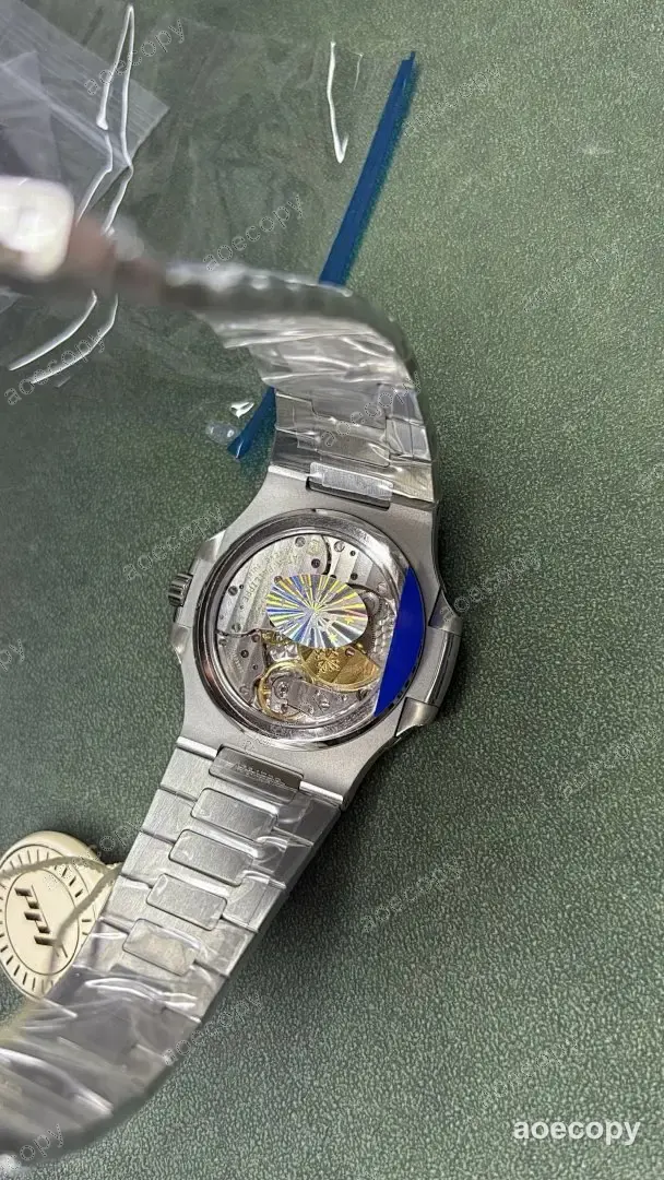 人気モデル パテック・フィリップ ノーチラス ブルー ウォッチ スーパーコピー 5712 No.0019