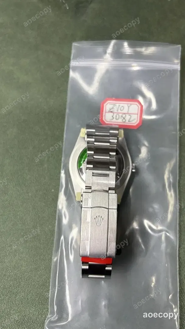 新作 ロレックス オイスターパーペチュアル ウォッチ コピー Z10Y3082 No.0212