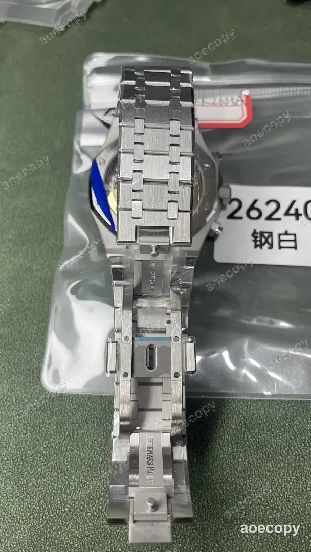 注目の新作 オーデマ・ピゲ ロイヤルオーク ウォッチ 偽物 XK2665A No.0018