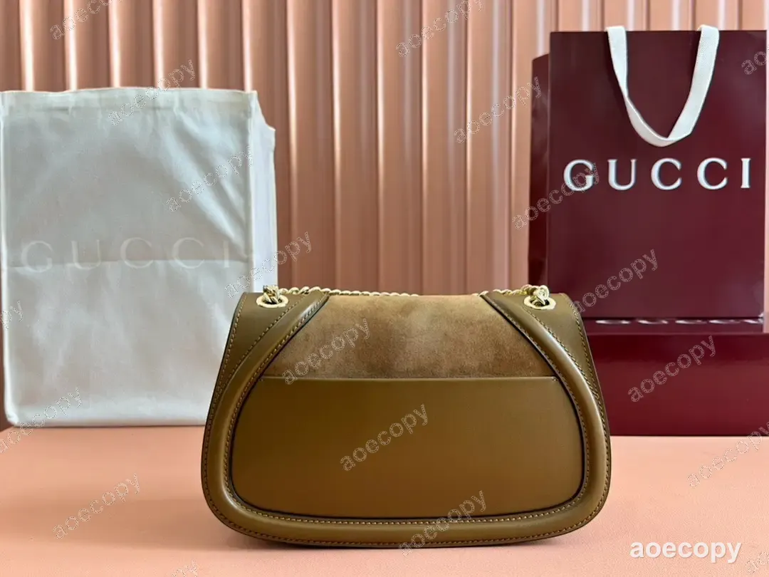 可愛い グッチ ブロンディ ショルダーバッグ 偽物 815715 No.0217