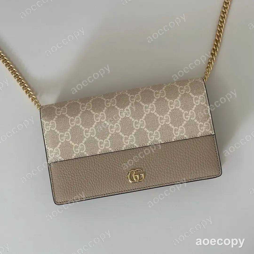 大人気★ グッチ ウォレット スーパーコピー 177841 No.0134