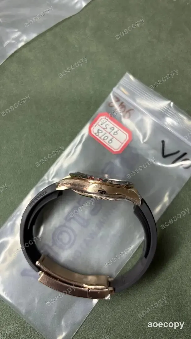新作 ロレックス デイトナ ローズゴールド ウォッチ N級品 VS968106 No.0122