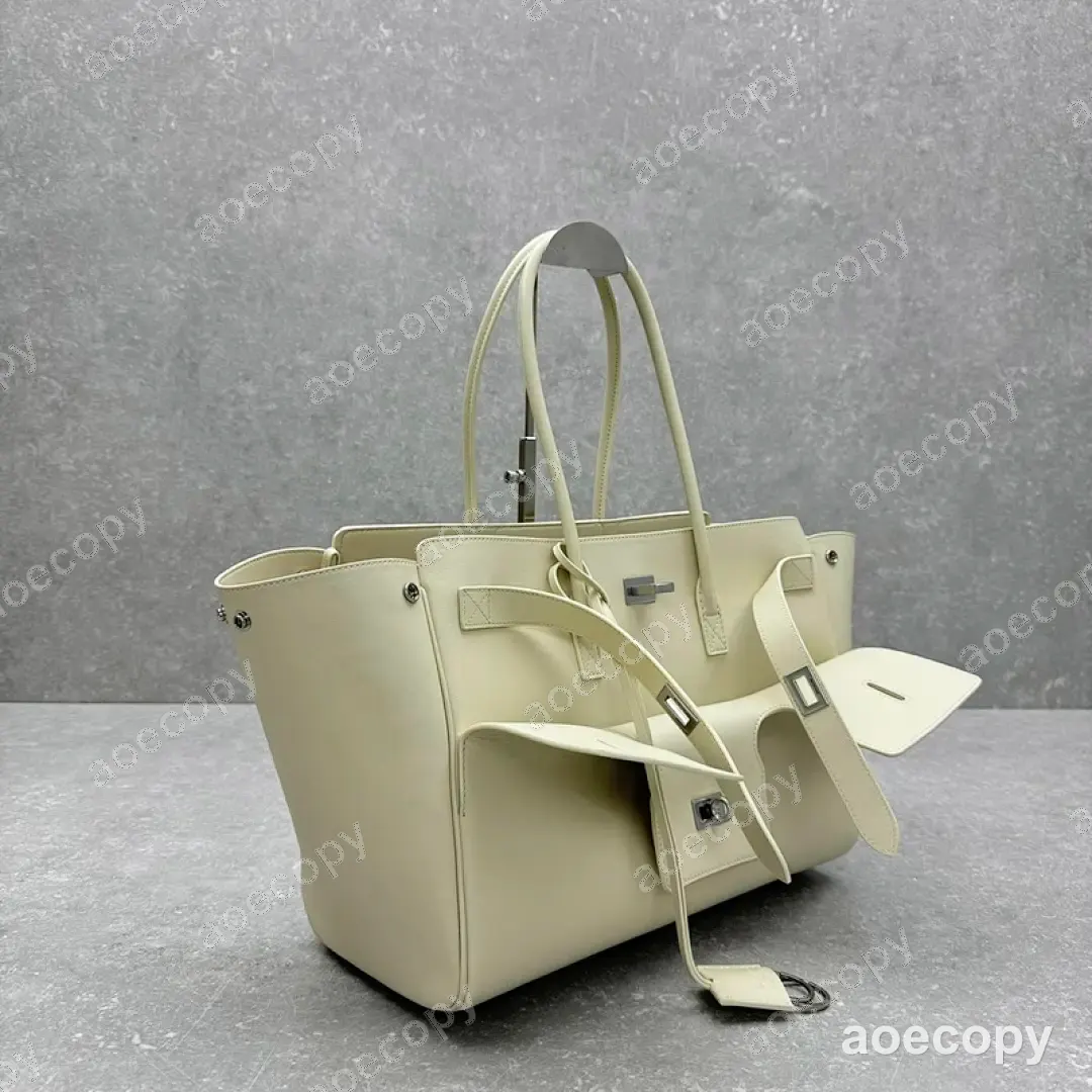 大人気★ バレンシアガ バッグ N級品 No.0133