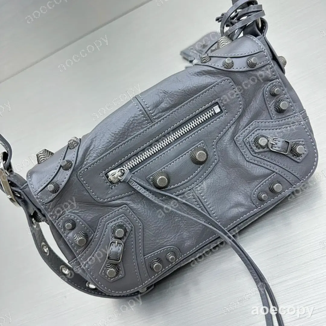 可愛い バレンシアガ クロスボディバッグ N級品 No.0196