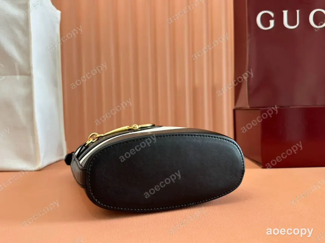新作 グッチ ショルダーバッグ N級品 833665 No.0176