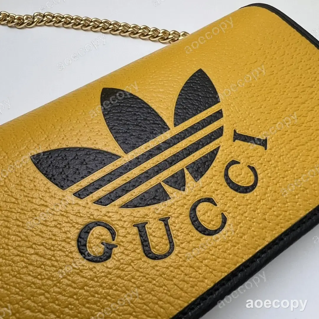 大人気★ グッチ チェーン チェーンウォレット N級品 621892AD No.0242