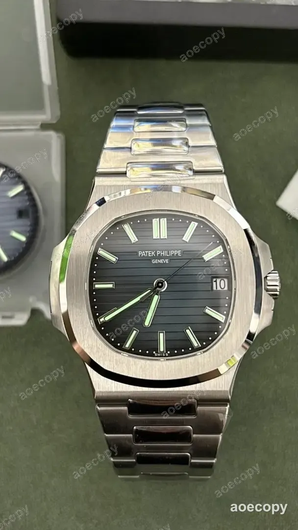 人気モデル パテック・フィリップ ノーチラス ウォッチ N級品 5711 No.0023
