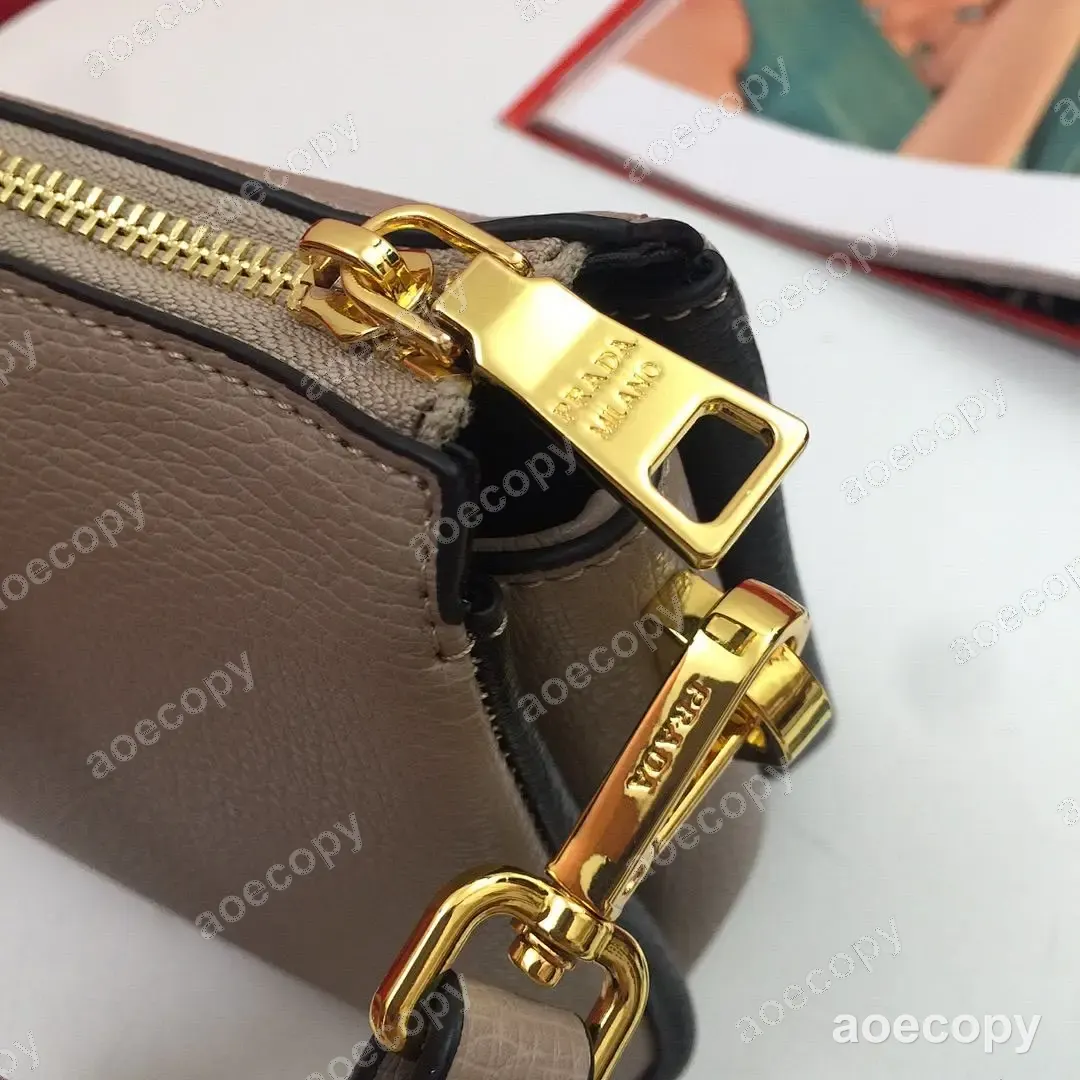 大人気★ プラダ バッグ N級品 21-15 No.0554