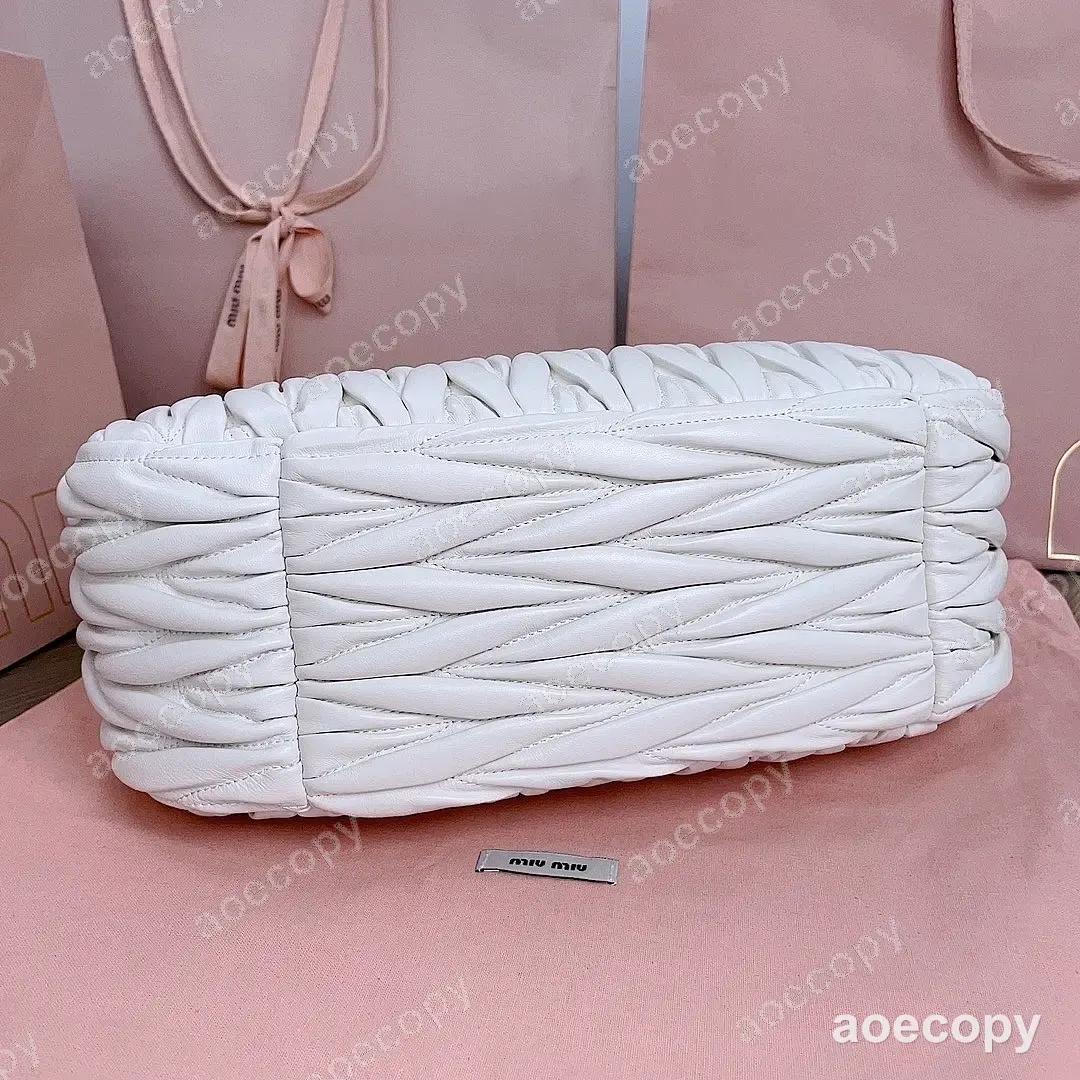 可愛い ミュウミュウ バッグ N級品 No.0200