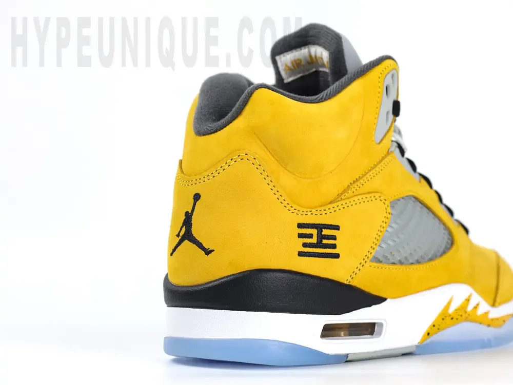 Yellow shoe heel 45 degree angle view