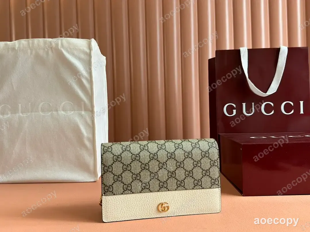 激安 グッチ ウォレット スーパーコピー 497985 No.0235