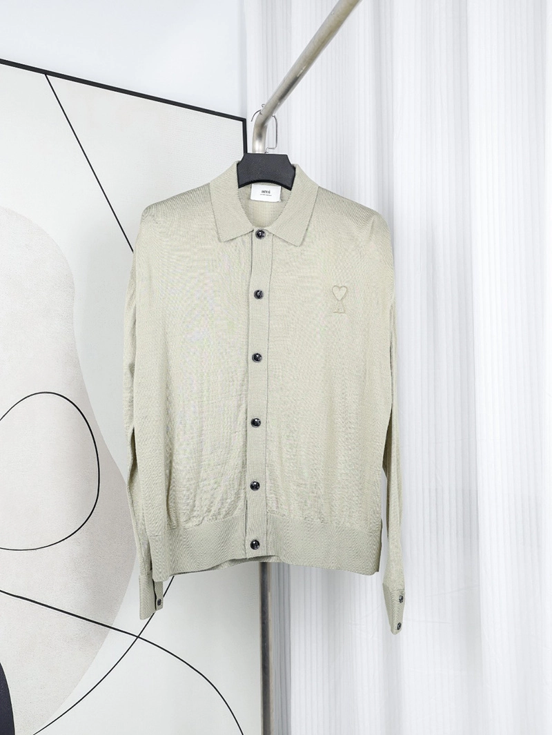 Ami Heart Embroidered Basic Polo Sweater