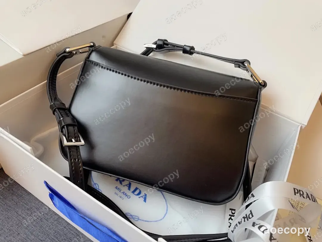 人気新作 プラダ バッグ N級品 DD3302550 No.0352