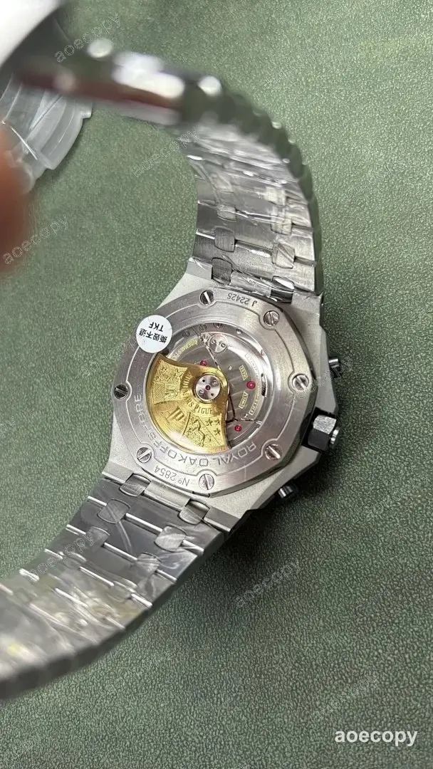 大人気★ オーデマ・ピゲ ロイヤルオーク ウォッチ スーパーコピー J22425 No.0024
