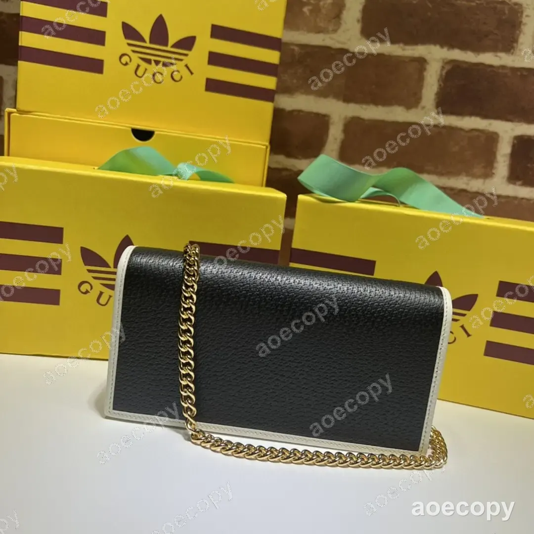 大人気★ グッチ チェーン チェーンウォレット N級品 621892AD No.0242