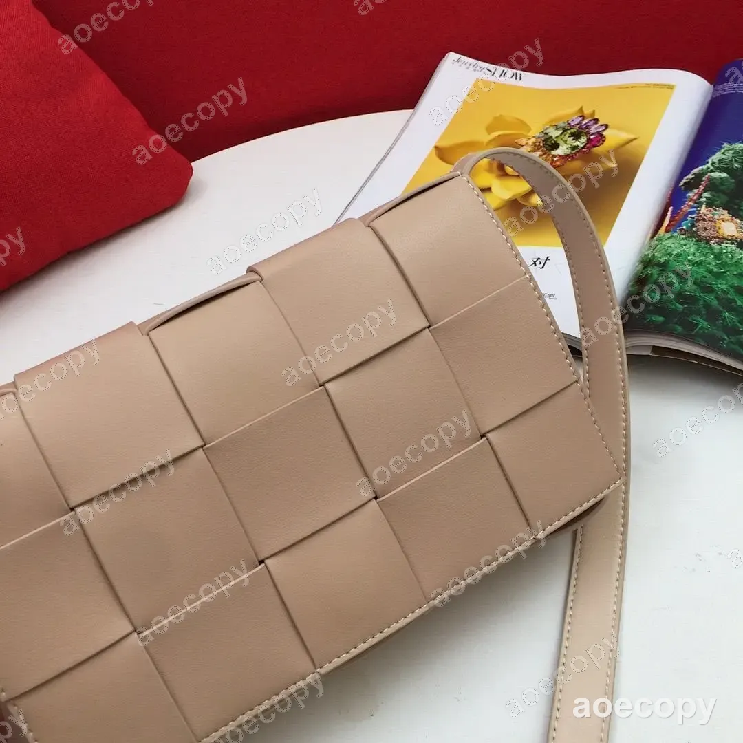 大人気★ バーバリー カセット バッグ スーパーコピー CPG601280 No.0021