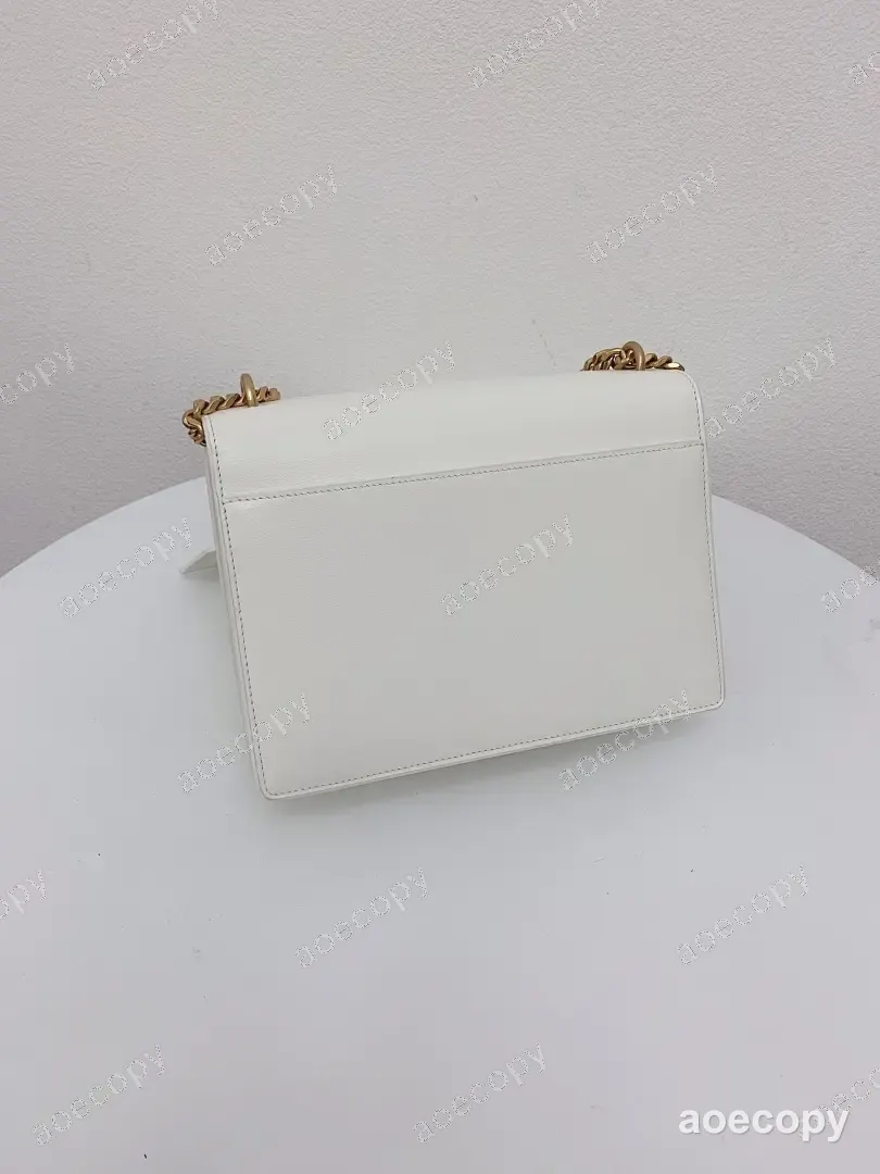 可愛い サンローラン バッグ 偽物 442906YQ No.0617