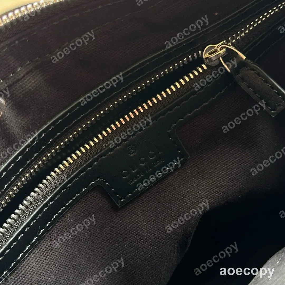 新作 グッチ ショルダーバッグ N級品 795479 No.0341