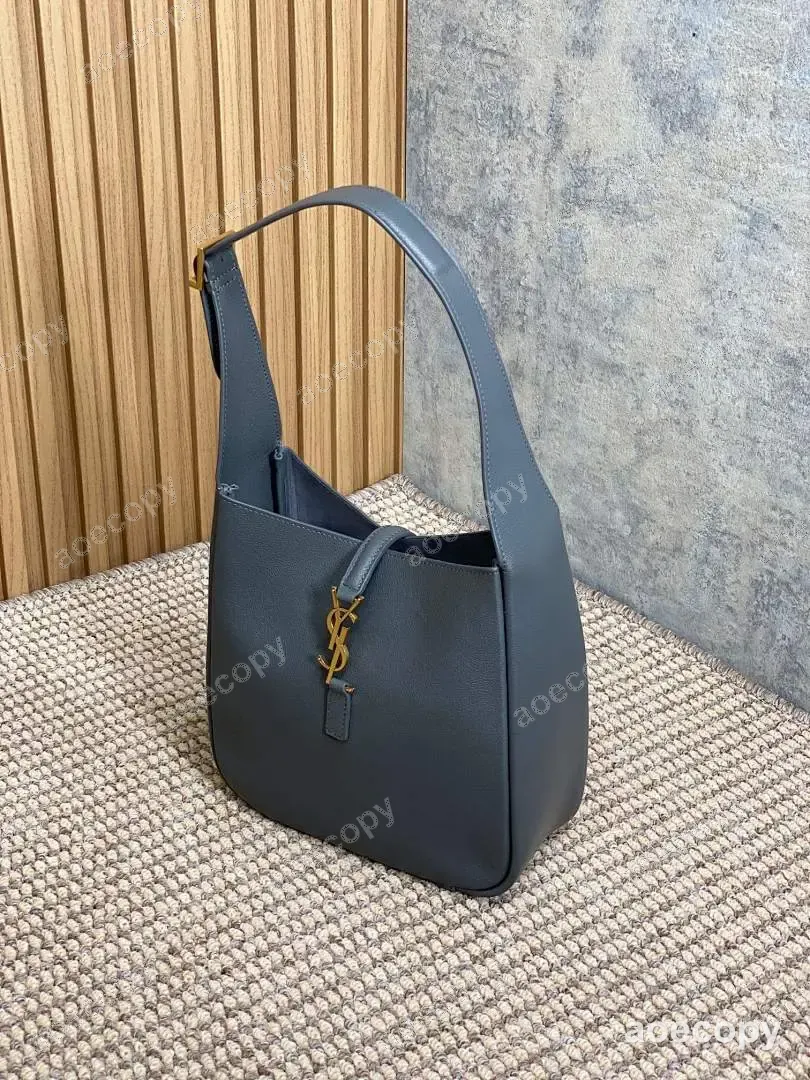 可愛い新作 サンローラン ショルダーバッグ N級品 713938A No.0525