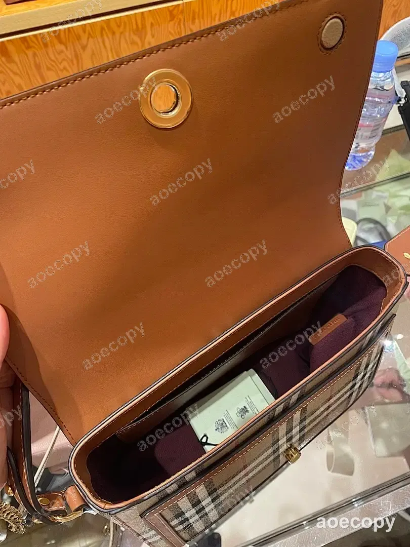 可愛い新作 バーバリー バッグ 偽物 01863F54 No.0064