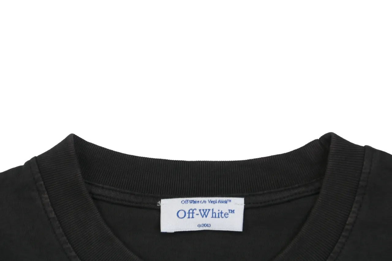 Neckline with Tag