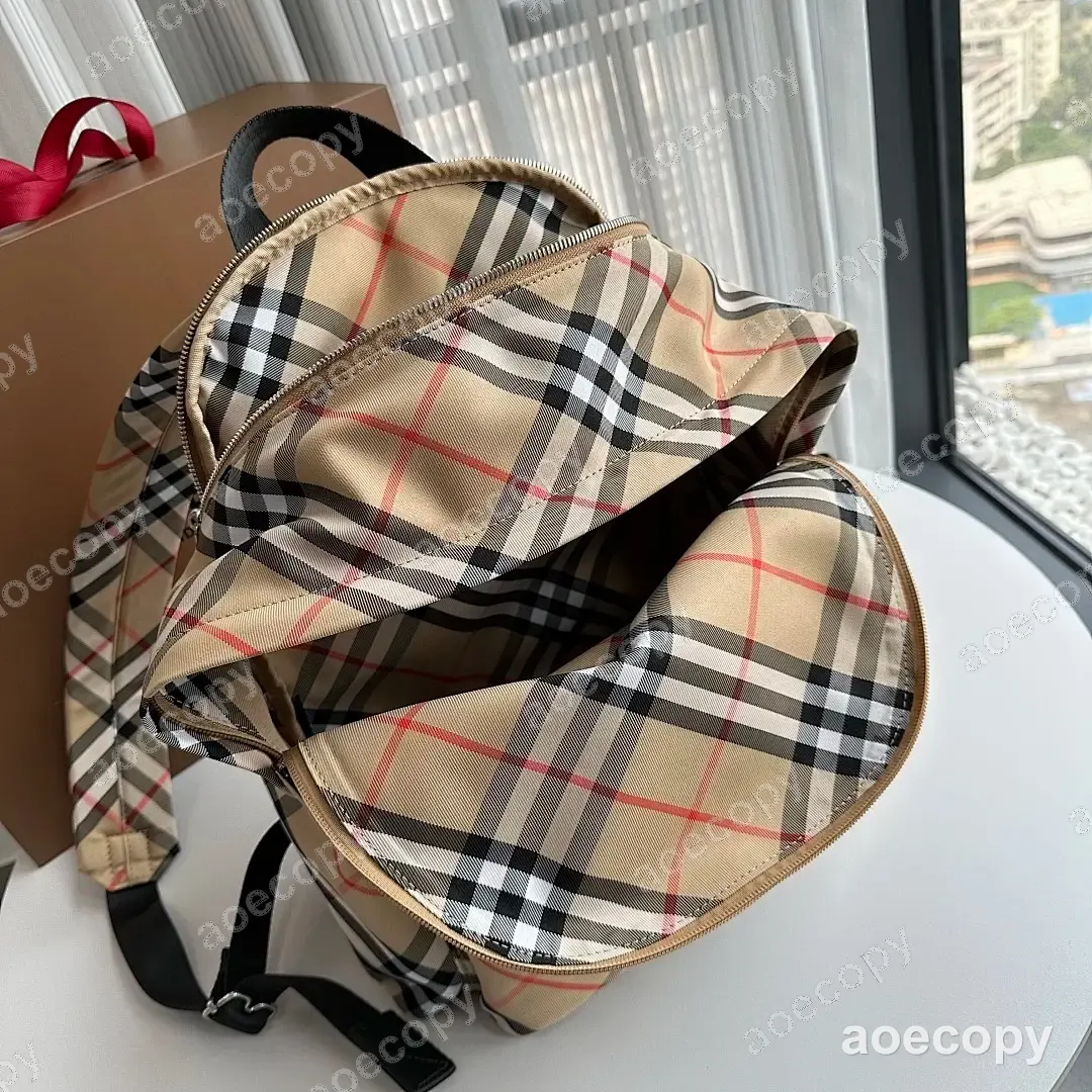 大人気★ バーバリー バッグ N級品 0159B639 No.0144