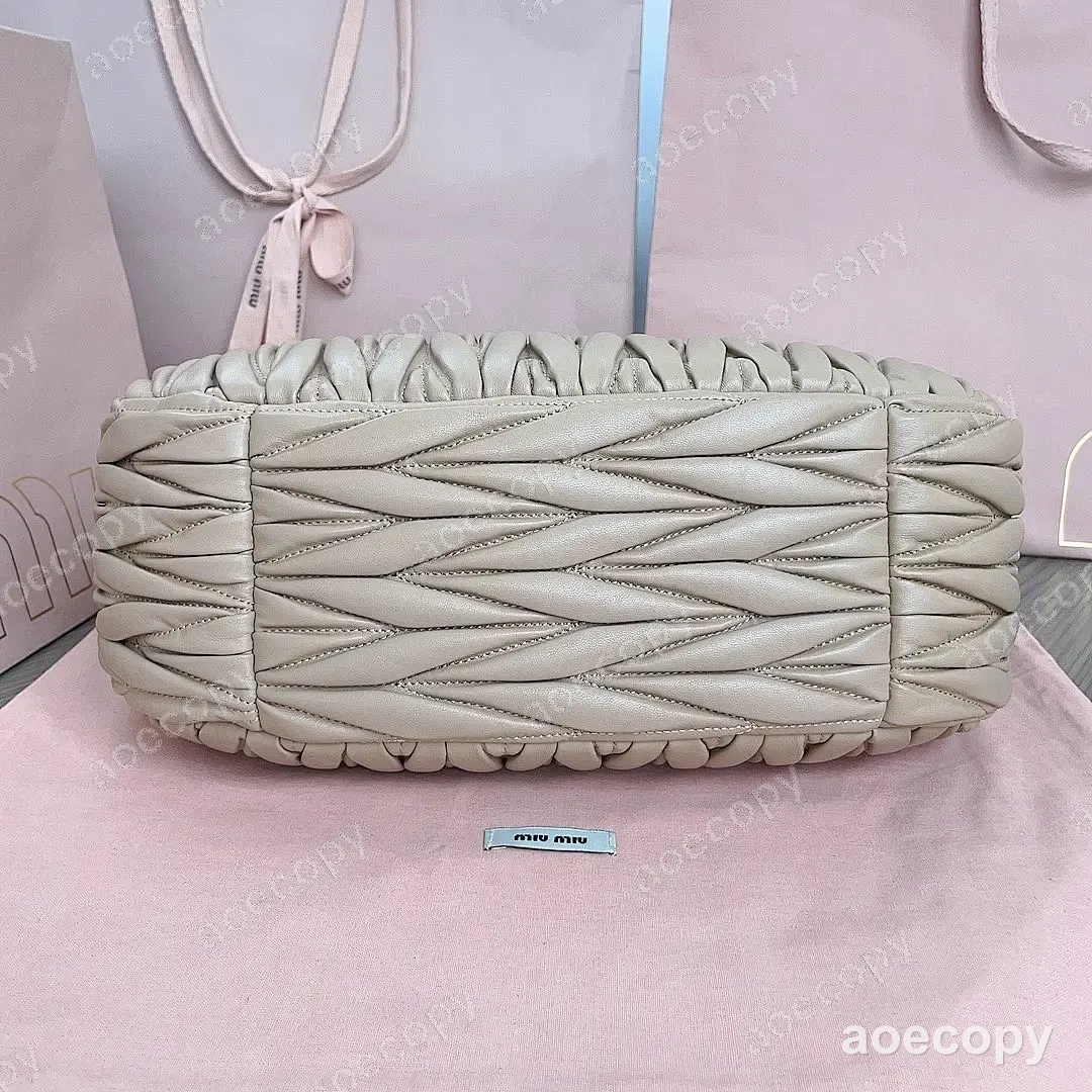 人気新作 ミュウミュウ バッグ N級品 No.0199