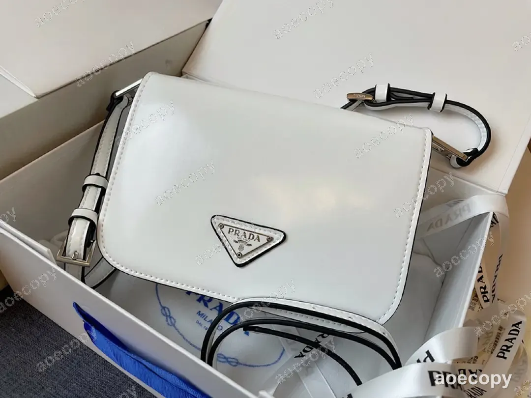 人気新作 プラダ バッグ N級品 DD3302550 No.0352