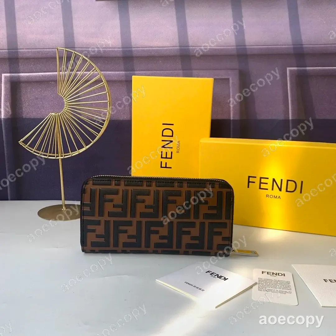 可愛い新作 フェンディ ウォレット スーパーコピー No.0031