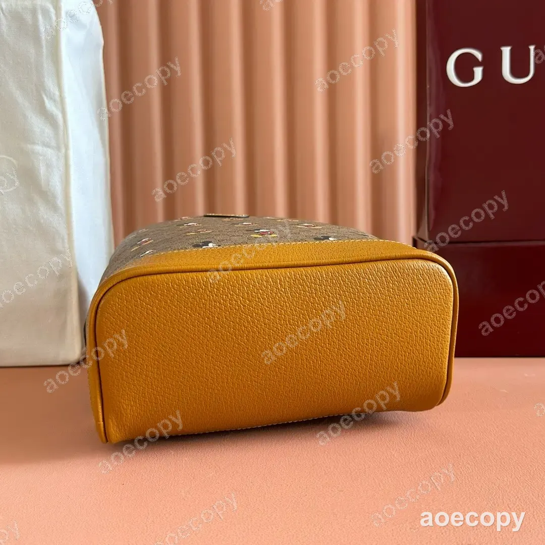 可愛い グッチ マーモント バックパック N級品 552884 No.0208