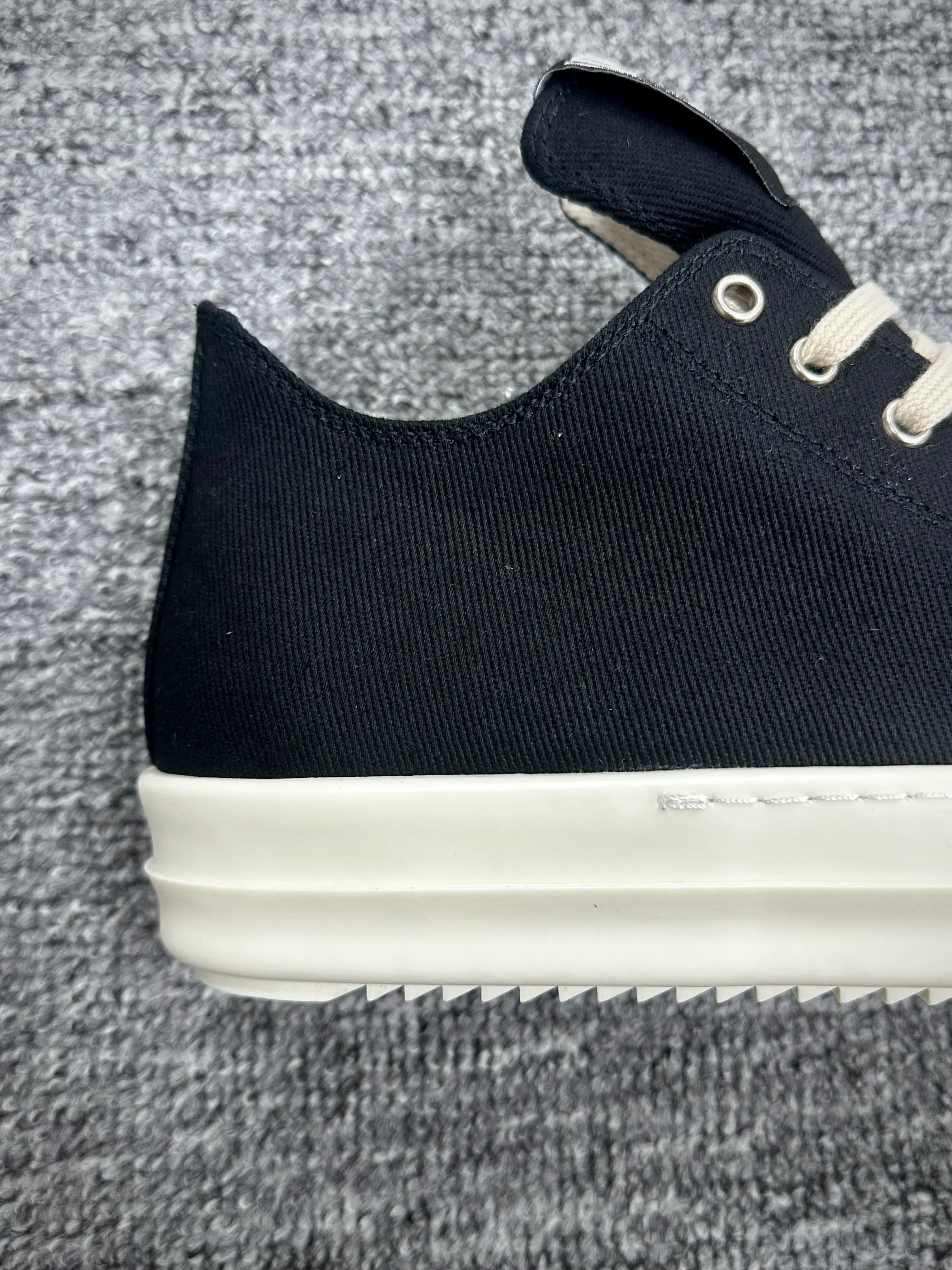 Back Toe Detail