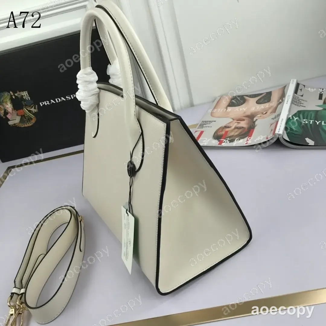 可愛い新作 プラダ バッグ 偽物 DDQ8803150 No.0144