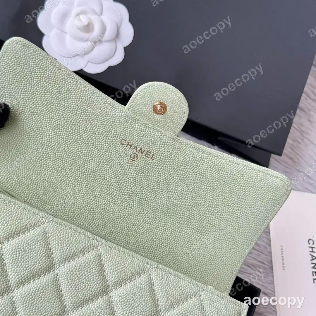大人気★ シャネル クラシック フラップ キルティング ロングウォレット コピー No.0006