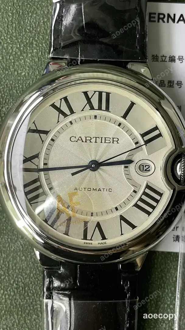 人気モデル カルティエ バロン ブルー クロコダイル調 ホワイト ウォッチ N級品 No.0084