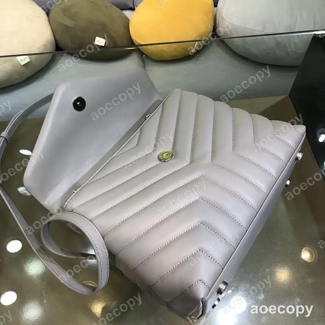 激安 サンローラン バッグ 偽物 529735 No.0654